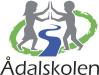 Ådalskolens logo består af 2 børn, der holder hænderne mod hinanden over en å